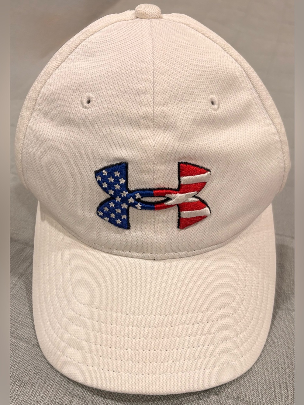 Under Armour UA Blitzing American Flag Hat M/L White EUC - Picture 2 of 3
